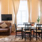 Квартира (У Дворцовой площади с камином), Апартаменты У Дворцовой площади с камином