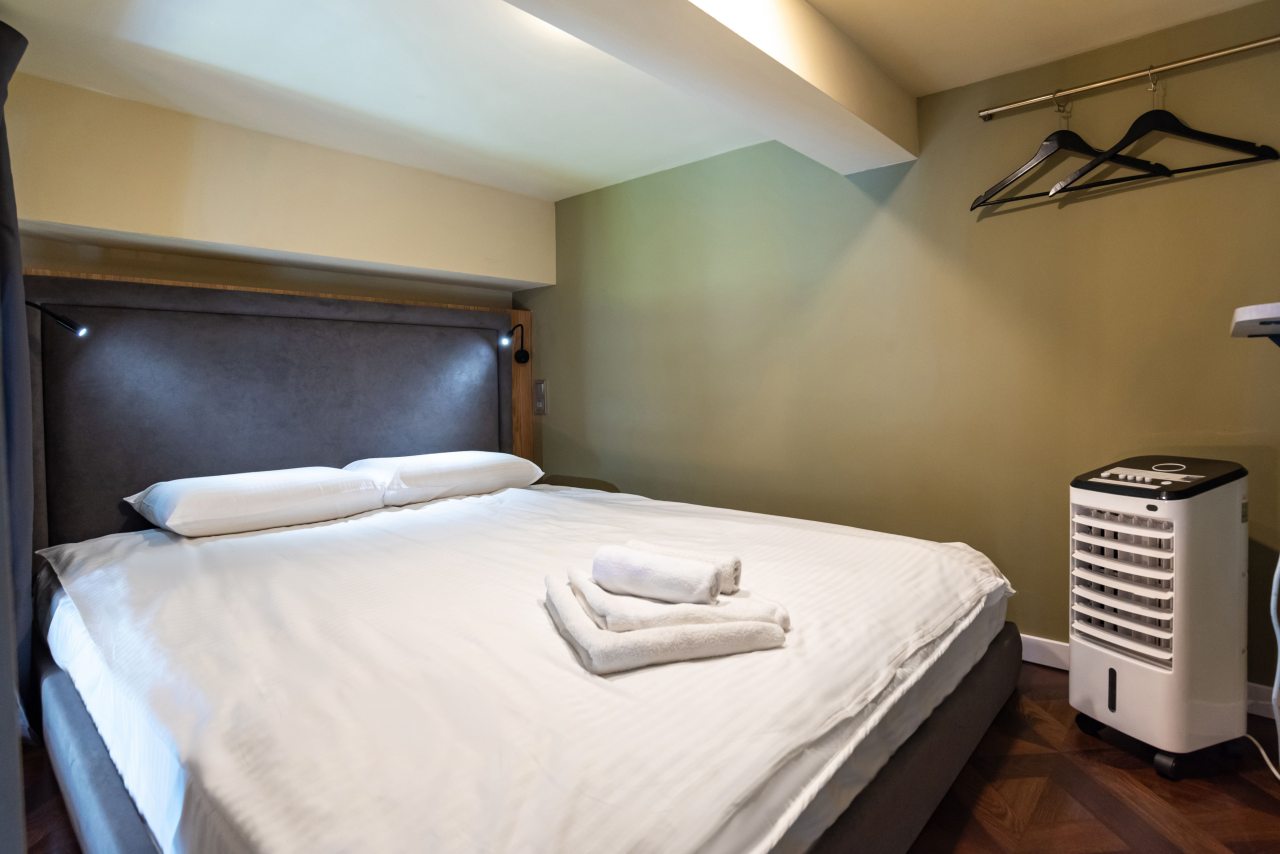 Квартира (Двухуровневая с умной колонкой Алиса у Дворцовой площади), Апартаменты Двухуровневые у Дворцовой площади