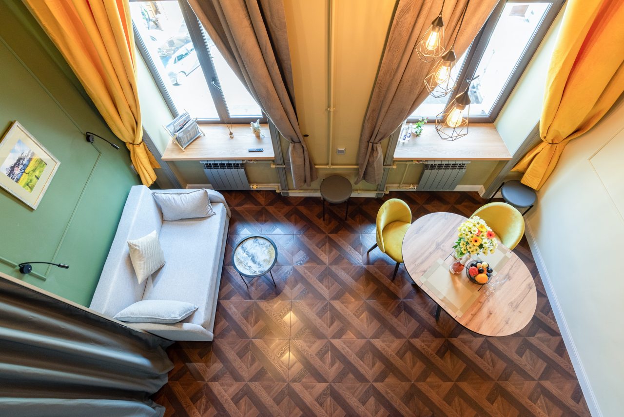 Квартира (Двухуровневая с умной колонкой Алиса у Дворцовой площади), Апартаменты Двухуровневые у Дворцовой площади