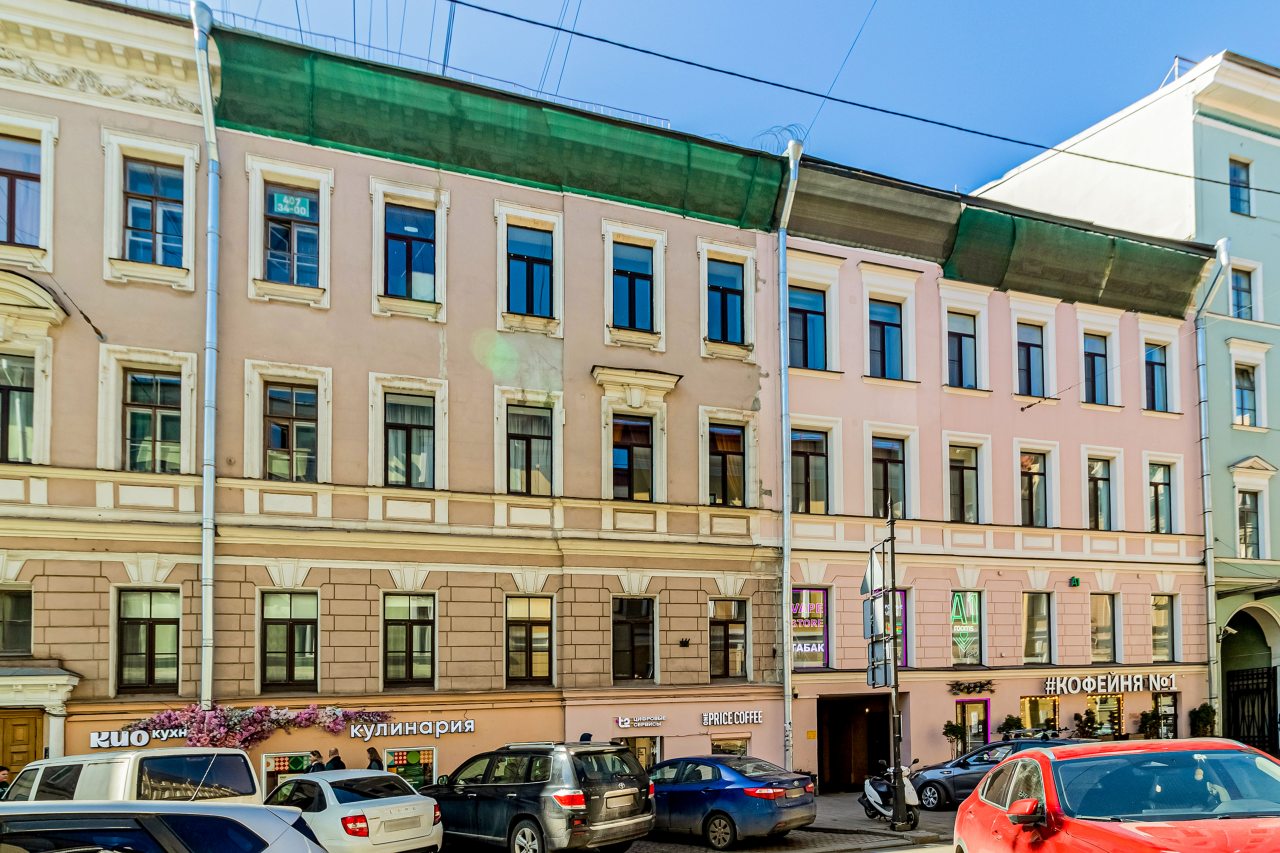 Квартира (Двухуровневая с кондиционером у Дворцовой площади), Апартаменты Двухуровневые у Дворцовой площади