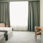 Двухместный, Отель Континент