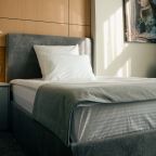 Двухместный, Отель Континент