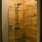 Полулюкс, Отель Континент