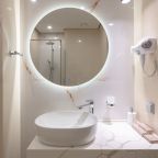 Двухместный, Отель Континент