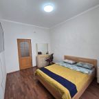 Апартаменты (Квартира 3-х комнатная , в центре города, 3 этаж), Апартаменты 3-ком на Смолина