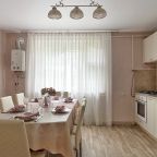 Мини-кухня, Коттедж Шикарный дом в районе Собора