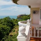 Двухместный (Стандарт с балконом и видом на море (одно доп место) Д1), Гостиный дом Горный воздух корпус Д