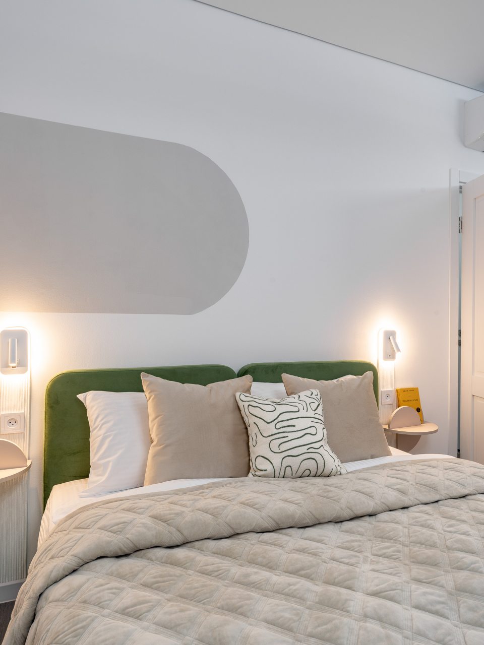 Квартира (АРТиШОК), Апартаменты Атмосферная студия АРТиШОК