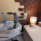 Двухместный, Отель Городок