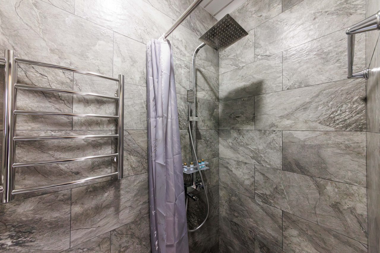 Двухместный, Отель Городок