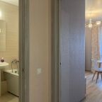 Апартаменты (На 45 стрелковой дивизии 64/2 - 27), Апартаменты Серебряный век