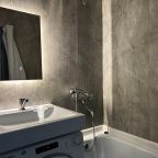 Апартаменты (На Карпинского 61), Апартаменты Серебряный век