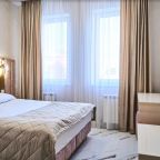 Высокий стул, Отель NIKANAS