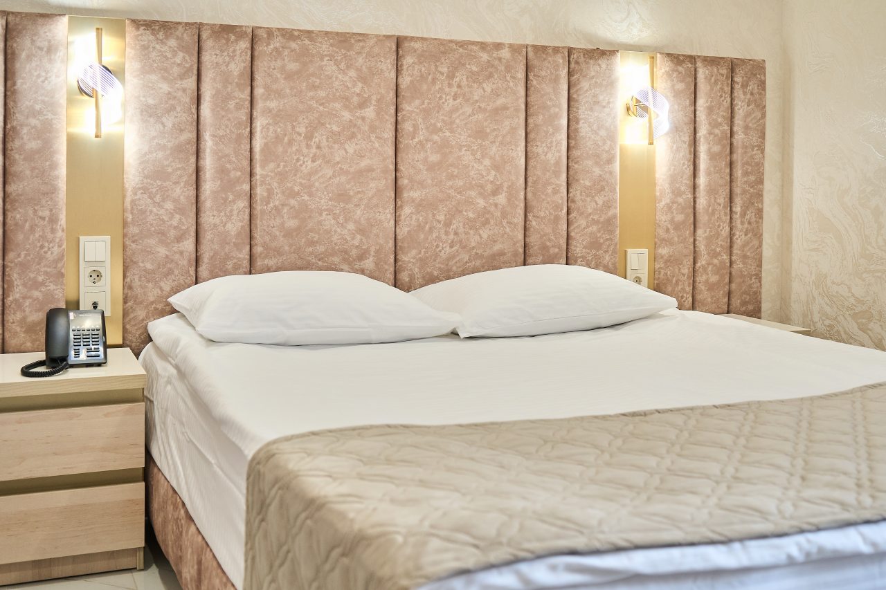 Четырехместный (Четырехместный), Отель NIKANAS