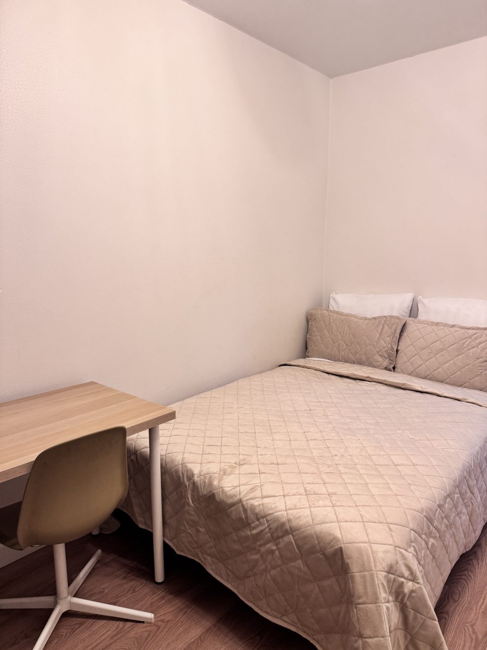 Апартаменты (Трехкомнатная квартира на Ракетчиков 6), Апартаменты Большие у метро Внуково