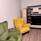 Апартаменты (Трехкомнатная квартира на Ракетчиков 6), Апартаменты Большие у метро Внуково