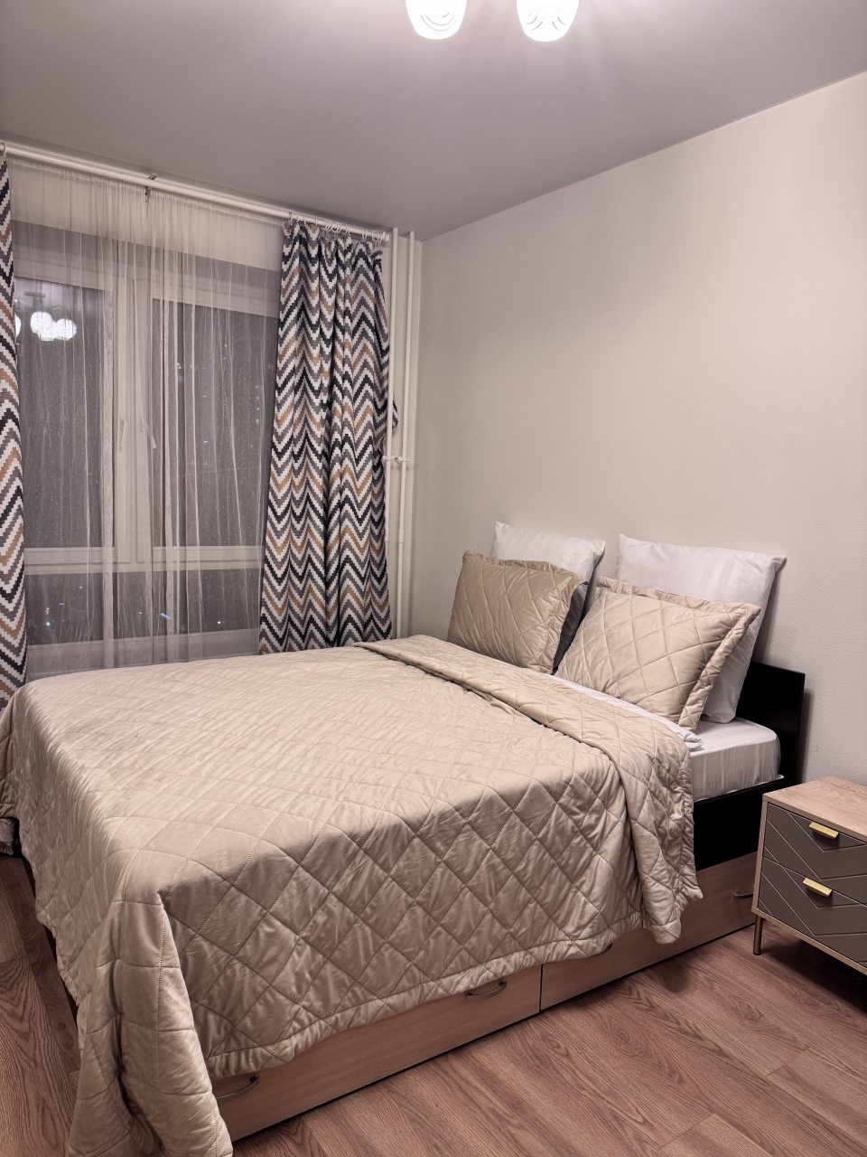 Апартаменты (Трехкомнатная квартира на Ракетчиков 6), Апартаменты Большие у метро Внуково