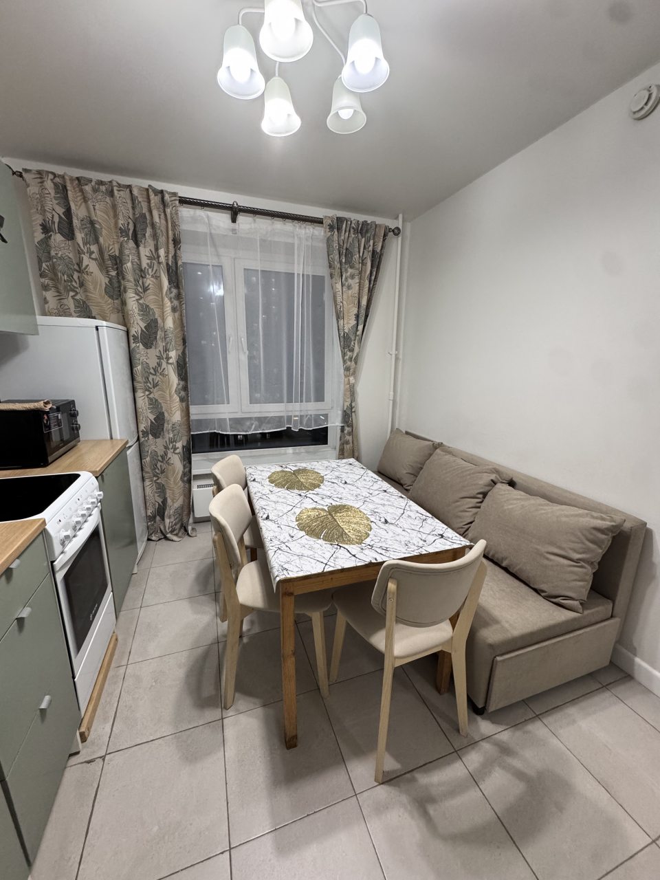 Апартаменты (Трехкомнатная квартира на Ракетчиков 6), Апартаменты Большие у метро Внуково