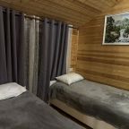 Коттедж (Большой с видом на горы и лес), База отдыха Аризона Архыз