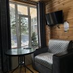 Коттедж (Маленький с видом на горы и лес), База отдыха Аризона Архыз