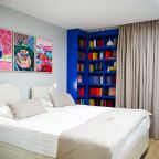 Спальня. Библиотека. Апарт-отель 5 Гениев