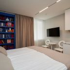 Двухместный (Матисс), Апарт-отель 5 Гениев