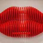 Двухместный (Дали), Апарт-отель 5 Гениев