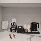 Двухместный (Дега), Апарт-отель 5 Гениев