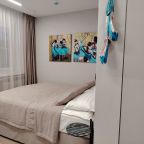 Двухместный (Дега), Апарт-отель 5 Гениев