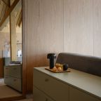 Студио (Misty Studio), Гостиница Mistyland