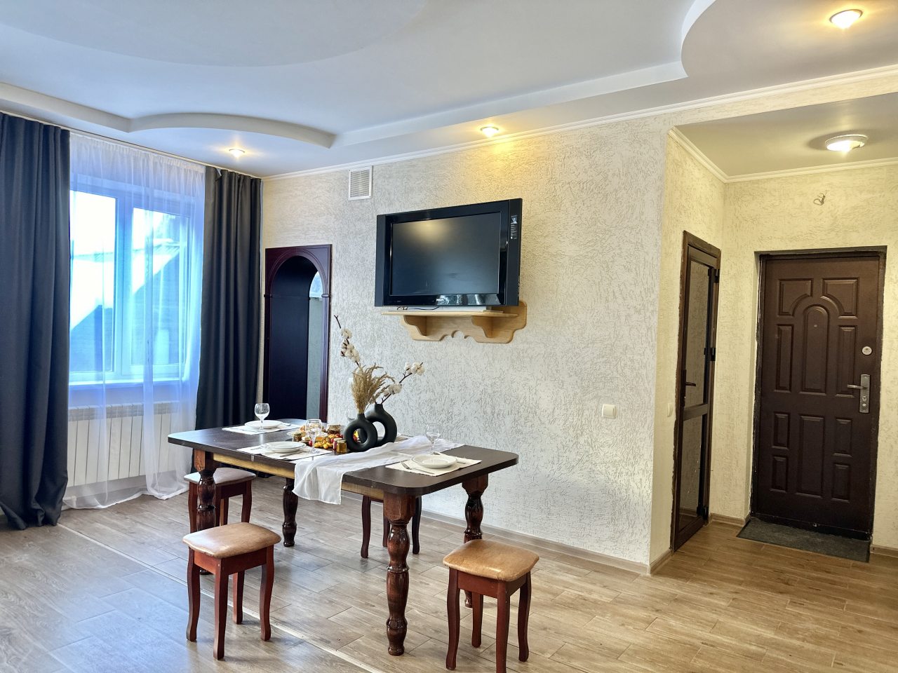 Апартаменты (Трехкомнатные), Апартаменты АртХаус Домбай