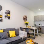 Апартаменты (Радищева 41 трехкомнатная), Апартаменты Радищева 41 трехкомнатная