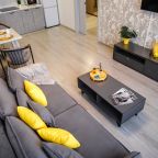 Апартаменты (Радищева 41 трехкомнатная), Апартаменты Радищева 41 трехкомнатная