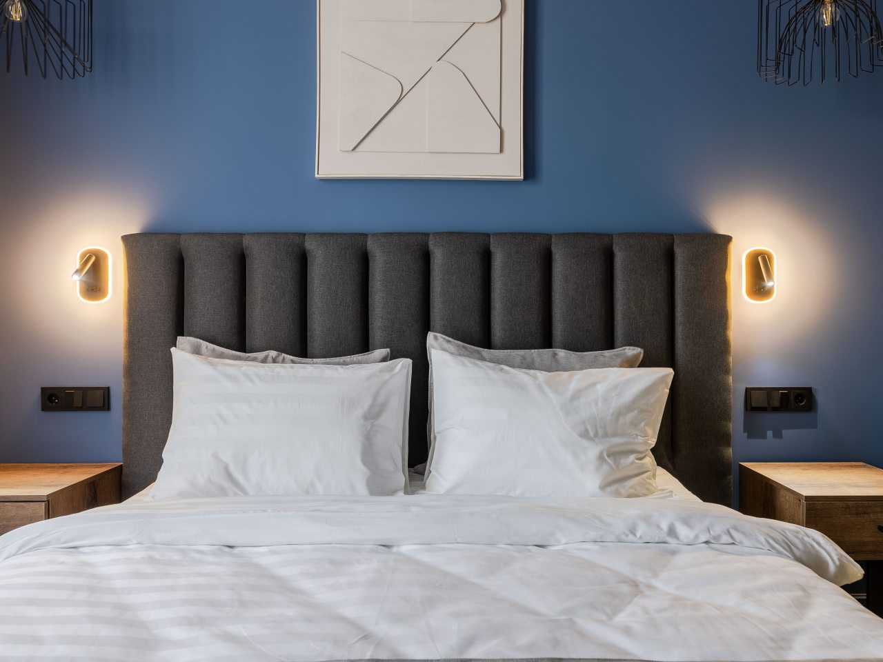 Студио, Отель Майлс