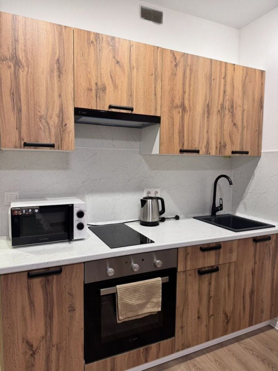 Апартаменты (Квартира на Каштановой 9), Апартаменты Студия у метро Внуково