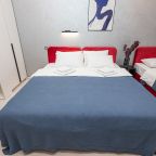 Двуспальная кровать