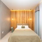 Двуспальная кровать