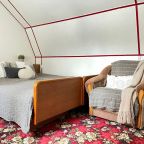 Коттедж, Коттедж Белая дача