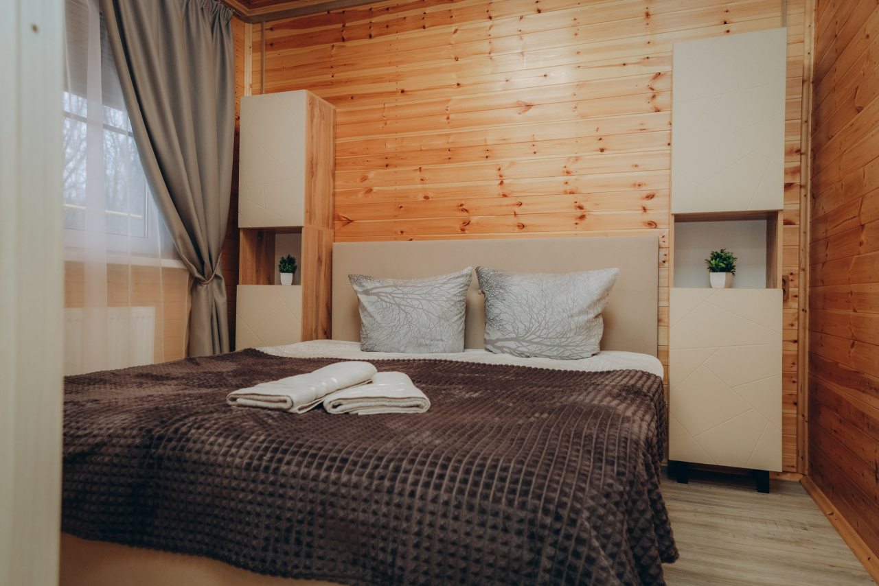 Трёхместный и более (Семейный номер 3), База отдыха Мечта