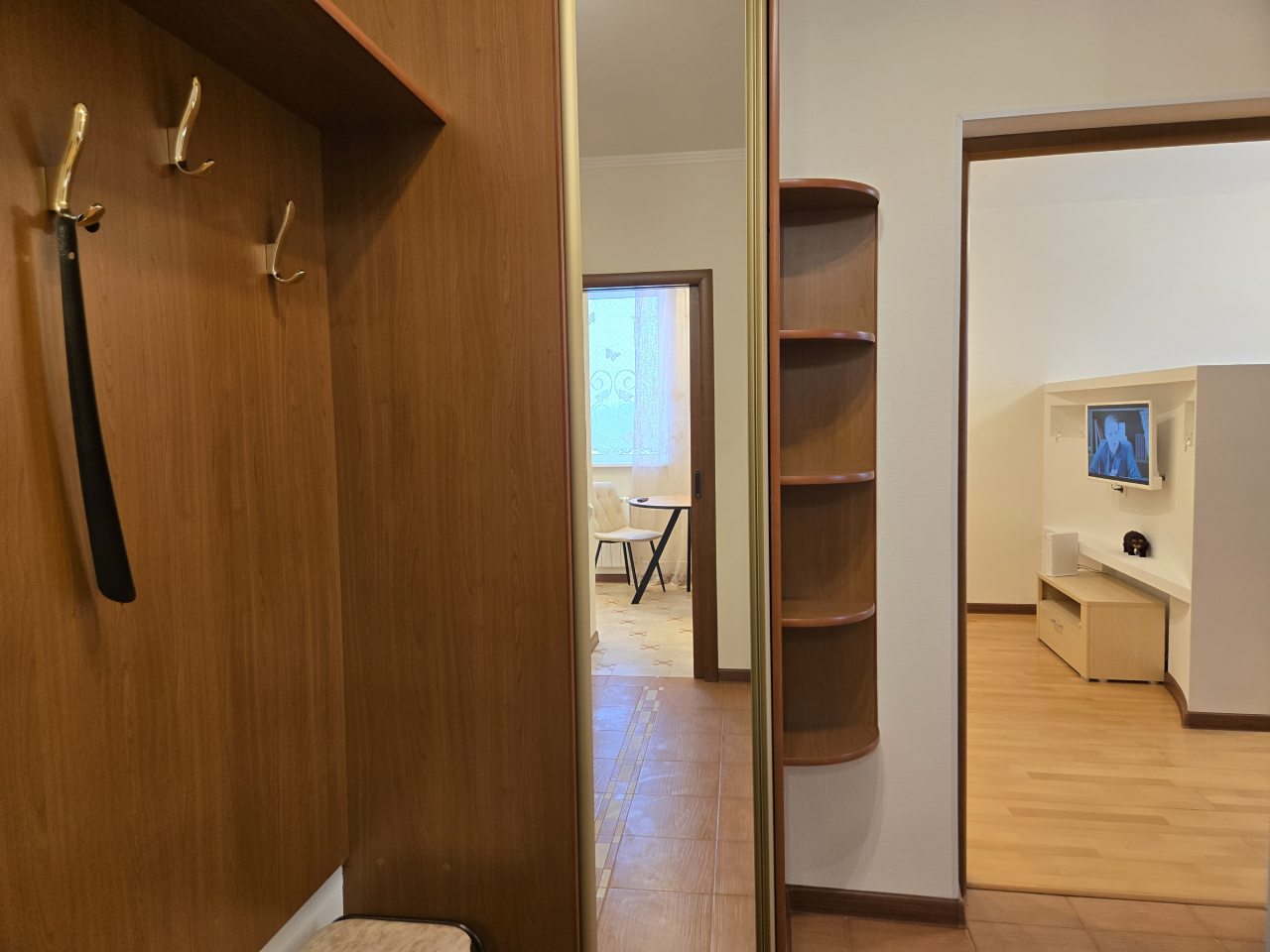 Прихожая