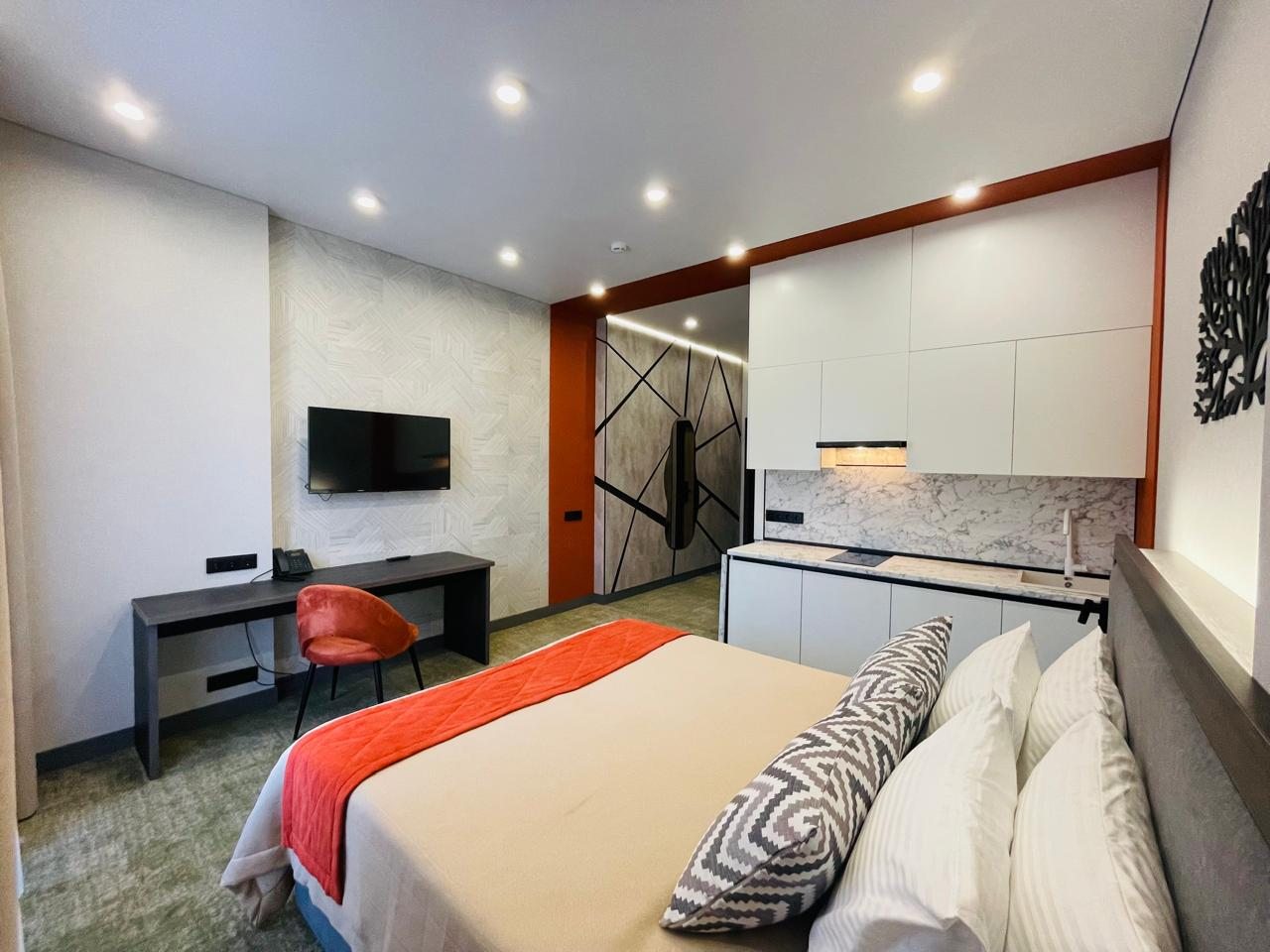 Трёхместный и более (Комфорт с видом на горы), Гостиница Горный