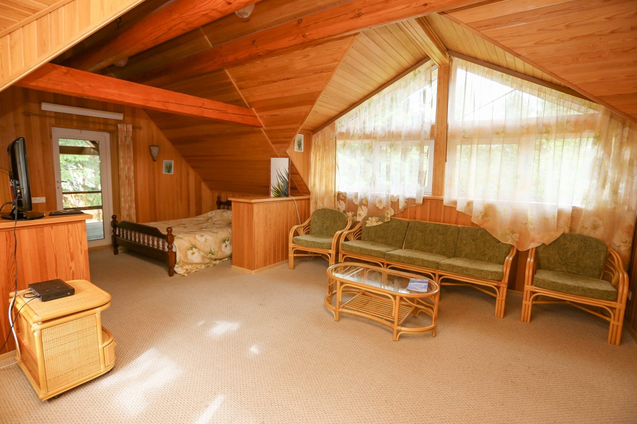 Коттедж (Хижина), Коттедж Хижина