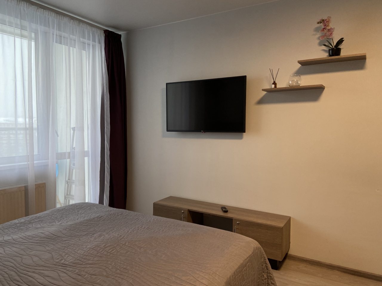 Апартаменты (Кольцо времен), Апартаменты Триумф на Московском