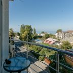 Апартаменты (С видом на море), Апартаменты С видом на море
