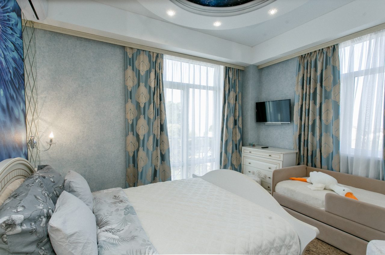 Апартаменты (С видом на море), Апартаменты С видом на море