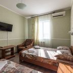 Трёхместный и более (Трёхместный номер «Стандарт»), Гостевой дом Фиеста