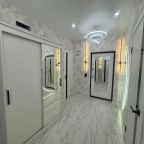 Трёхместный и более (Люксовая евро 4-х комнатная квартира), Апартаменты Посуточно в центре города
