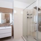 Трехместный (Стандарт  с полутороспальной кроватью и диваном), Апарт-отель Московский квартал