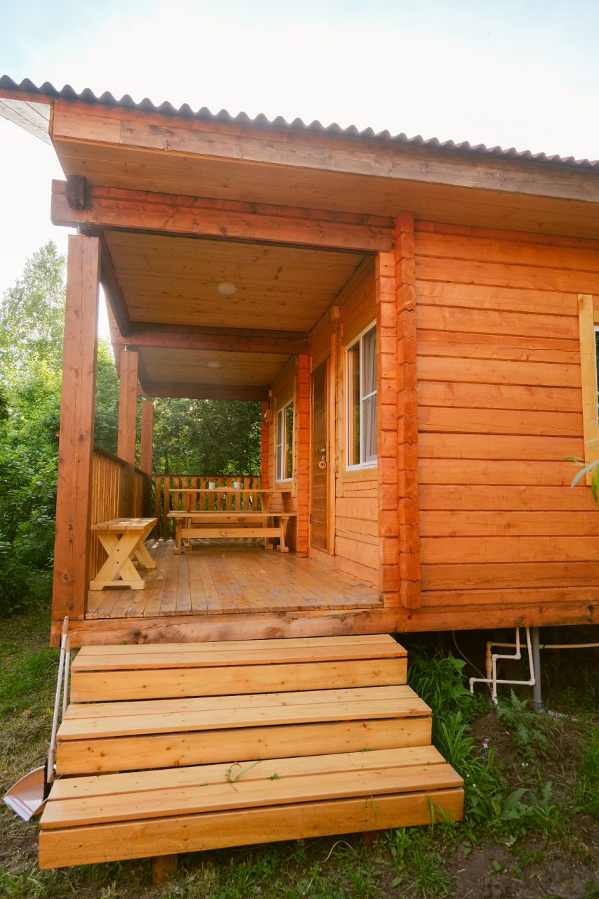 Коттедж (На берегу с беседкой), Кемпинг Bars glamp