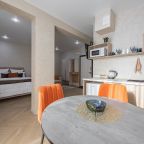 Апартаменты (Улучшенные 2+2 | Superior apt DBL + Sofa), Апарт-отель Аура